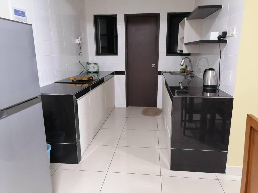Landmark Residence 2 Service Apartment 5Min To Mrt 20Min To Kl กาจัง ห้อง รูปภาพ